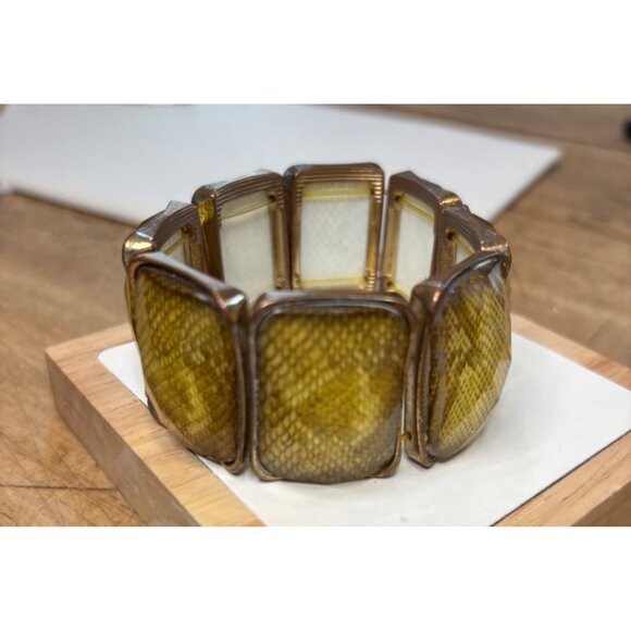 Vintage Gold-Tone Snake Skin Pattern Stretch Bracelet - Picture 8 of 8